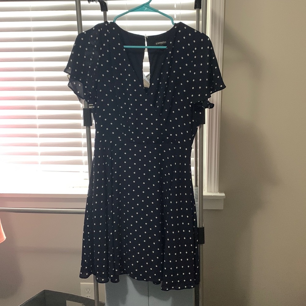 Lightly worn Express dress! Great for the office or date night!